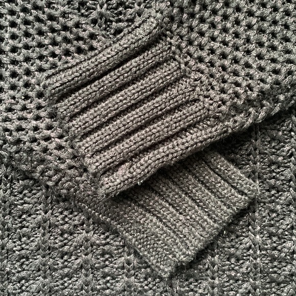 Calvin Klein Chunky Knit Sweater - Picture 7 of 13